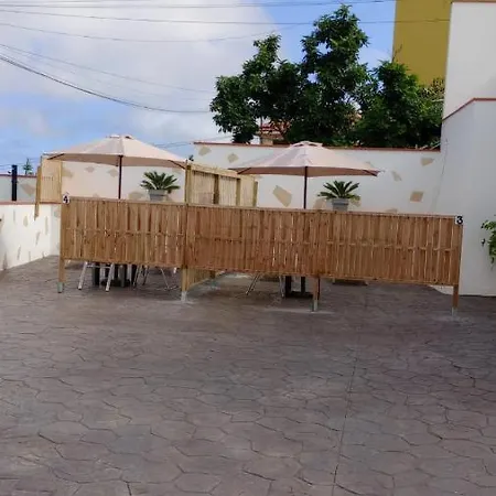 Dom wakacyjny Casa Piramide 4 Wifi - Parking Y Terraza Privada *