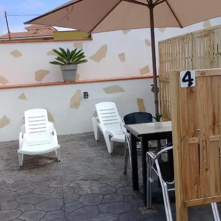 Dom wakacyjny Casa Piramide 4 Wifi - Parking Y Terraza Privada