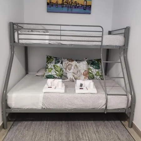 Casa Piramide 4 Wifi - Parking Y Terraza Privada Дом отдыха