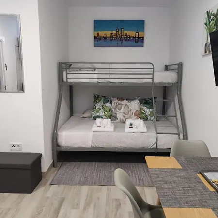 Дом отдыха Casa Piramide 4 Wifi - Parking Y Terraza Privada Икод-де-лос-Винос